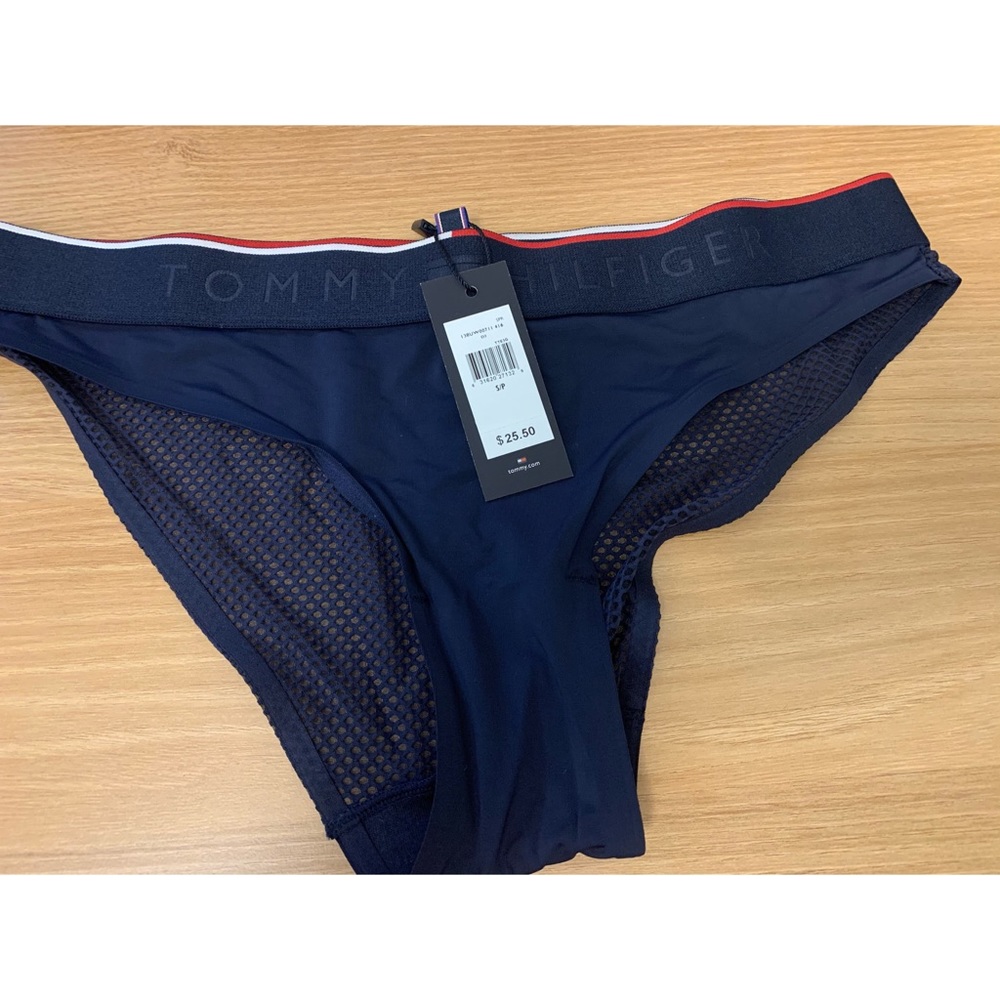 (NWT) Tommy Hilfiger women’s underwear size S Navy